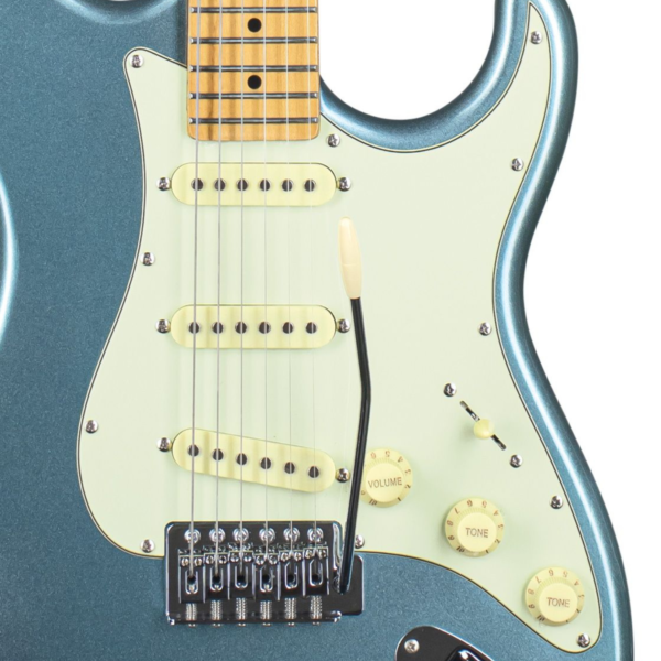GUITARRA STRATO TAGIMA TG-540 LPB ESCALA CLARA - Image 4