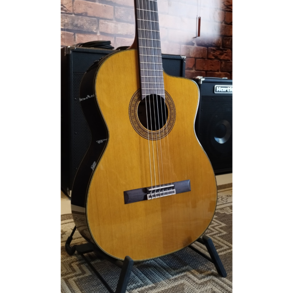 VIOLÃO TAKAMINE JAPONÊS EC132SC NYLON COM SEMI CASE - Image 4