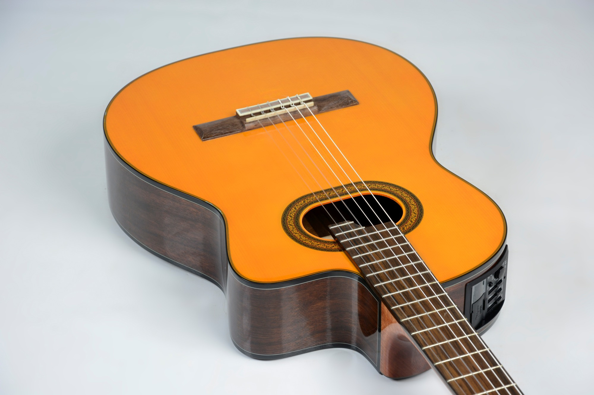 VIOLAO TAKAMINE GC6CE N & TP4T - Image 4